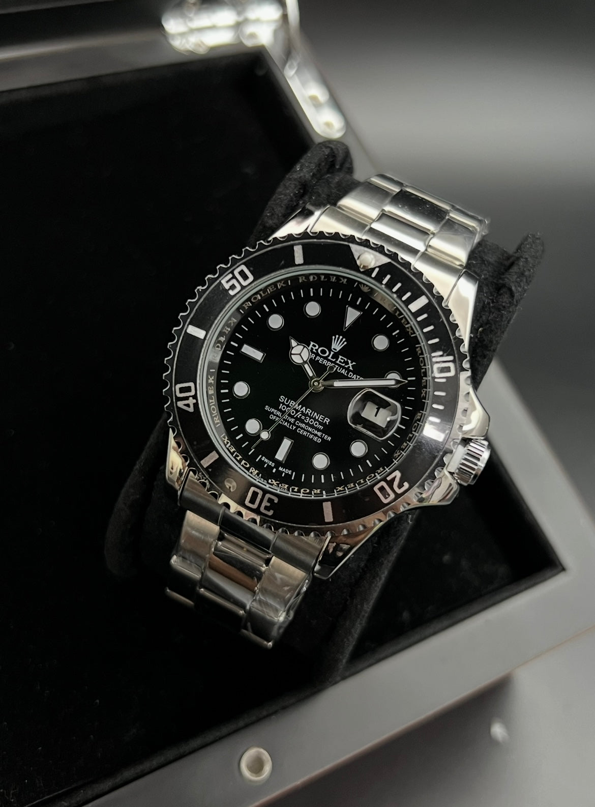 Rolex Submariner Premium